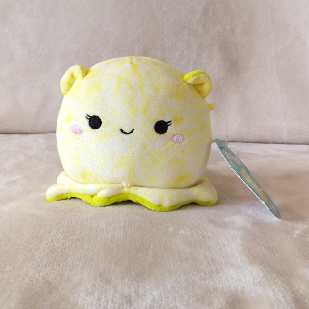 Squishmallow Duna the Dumbo Octopus 5 inches yellow sea animal